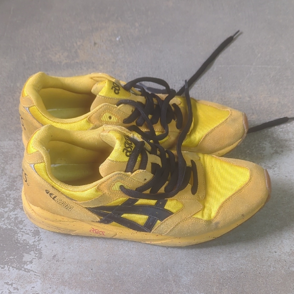 ASICS Kids Sneakers in Yellow and Black